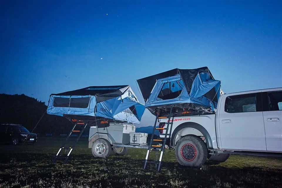 Намет із жорстким дахом на 4 особи